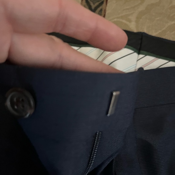 Boys Ralph Lauren navy blue suit.  With dress shirt.  Size 10r - Picture 15 of 17